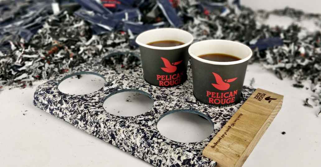 De koffietrays van koffiemerk Pelican Rouge, ontworpen en gemaakt door Better Future Factory - Triodos Bank